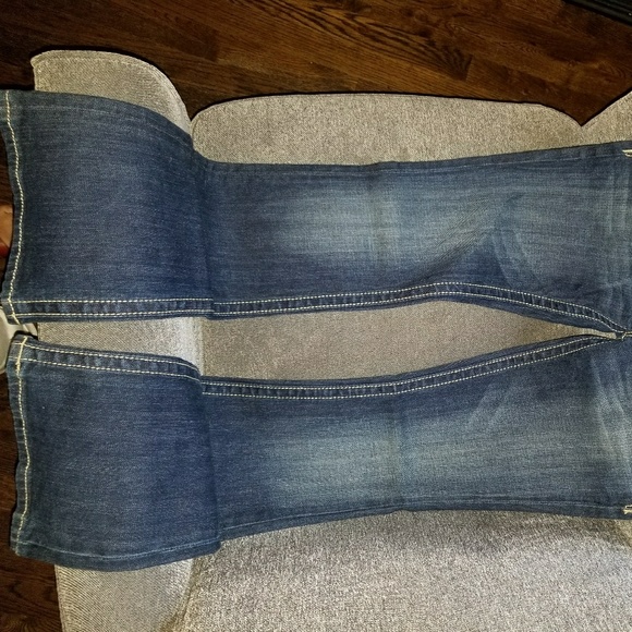 Jeans - Picture 2 of 3