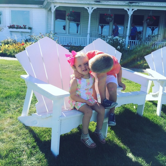 Meet Your Posher - Picture 2 of 3