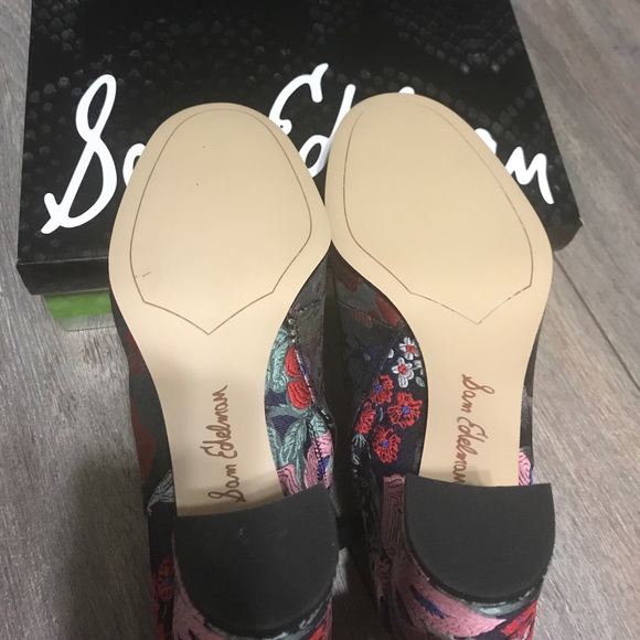 NIB Sam Edelman Cambell floral bootie. - Picture 4 of 5