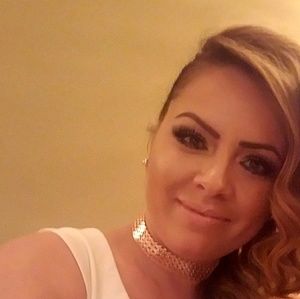 Meet your Posher, Lely