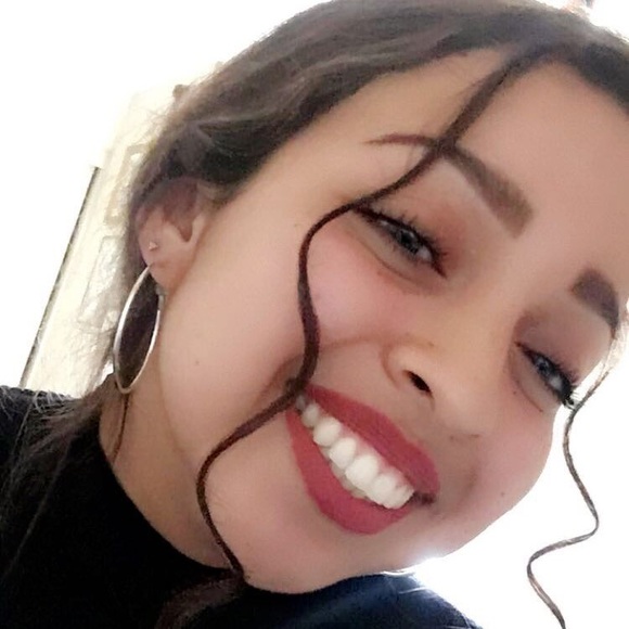 Meet your seller, kary 🦂 - Picture 1 of 5
