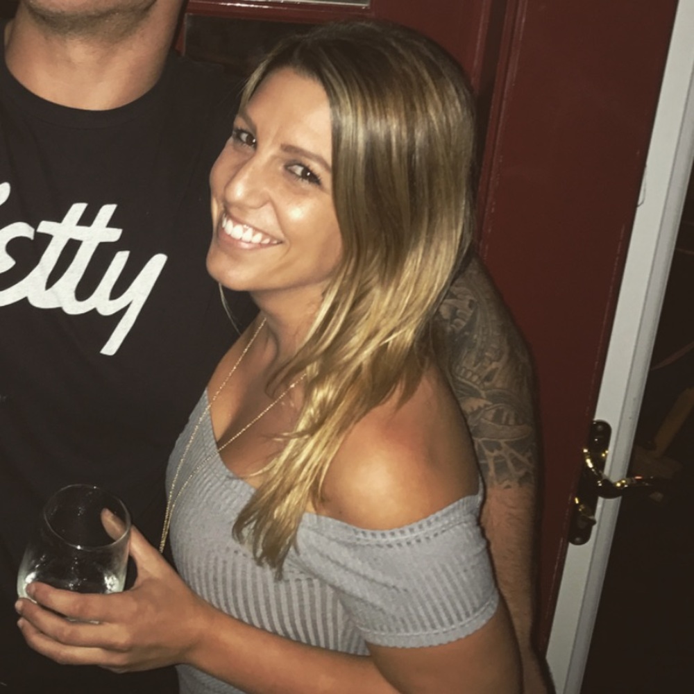 Meet your Posher, Alexandra