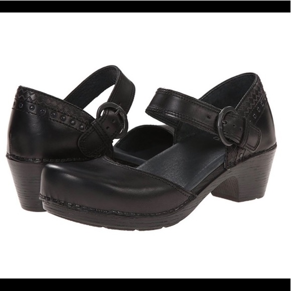 Dansko Shoes - Comfy Dansko Makenna Dress Pumps  in Black