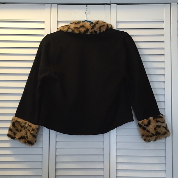 ❌SOLD❌ 🌟Price Drop Vintage Faux Fur Jacket - Picture 3 of 5