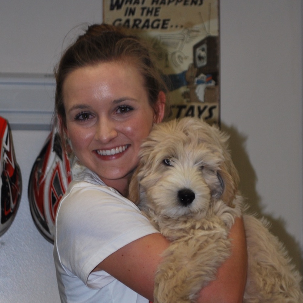 Meet your Posher, Abbie