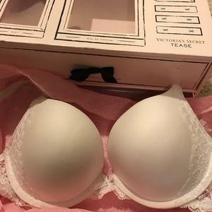 Victoria's Secret Dream Angels white Push-Up 34C