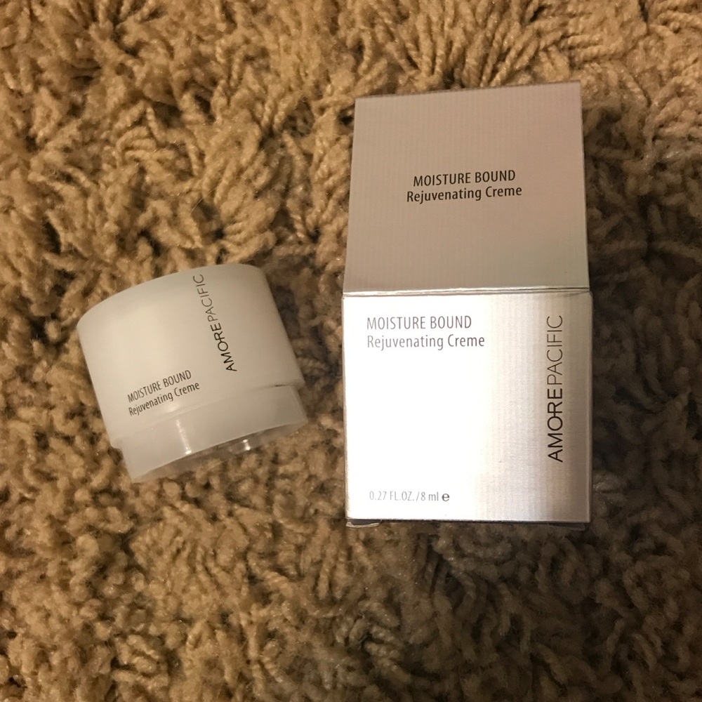 Amore pacific moisture bound creme