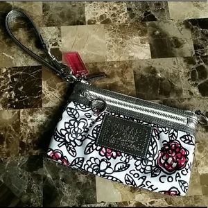Coach Poppy Wristlet