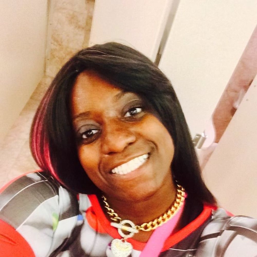 Meet your Posher, Denise