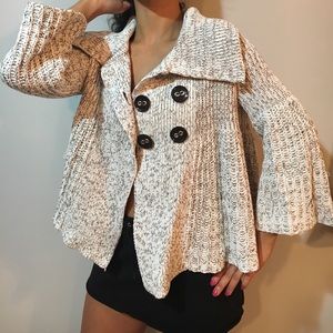 🔥Cozy & Chic' 4 button Sweater