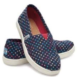Toms slip on shoes