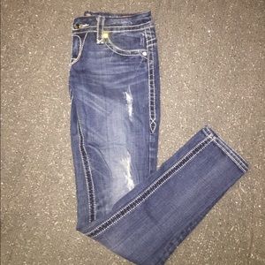 Rock Revival Skinny Jeans (size 5/6)