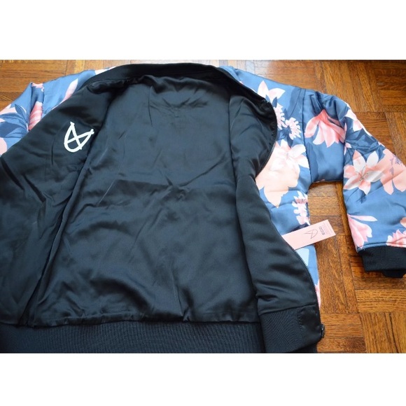 MINKPINK Midnight Romance Floral bomber jacket - Picture 7 of 8