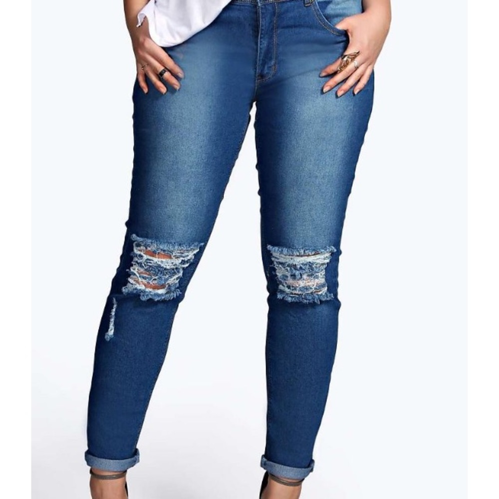 Plus Ripped Knee Skinny Jean