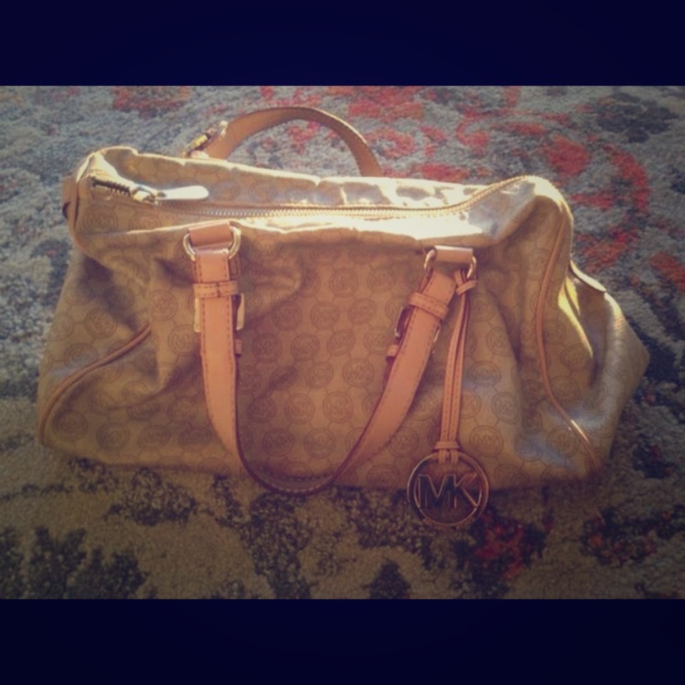 Michael Kors purse