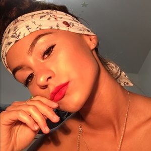 Floral headband 🌺🌸🌷🌹🥀💐🌼🌻