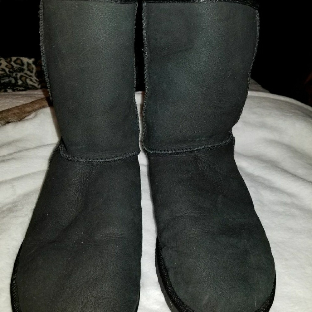 Authentic New Women's Shoes UGG Classic Short 8