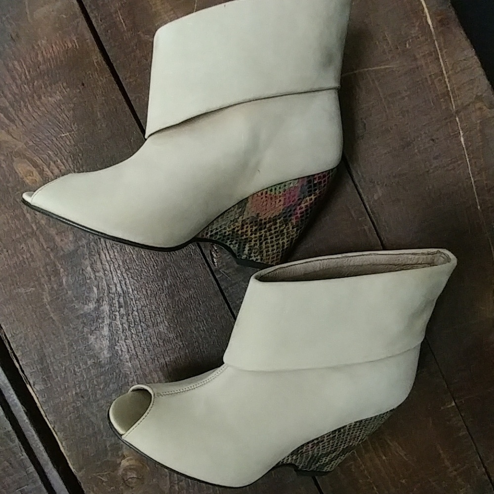 Jeffrey Campbell special purchase only a few pairs