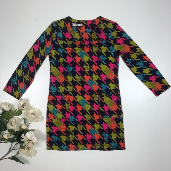 Patterned Dress - Picture 2 of 7