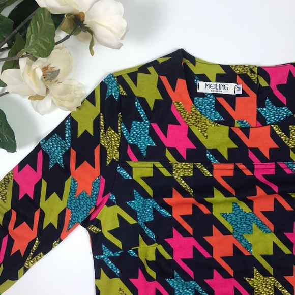 Patterned Dress - Picture 4 of 7