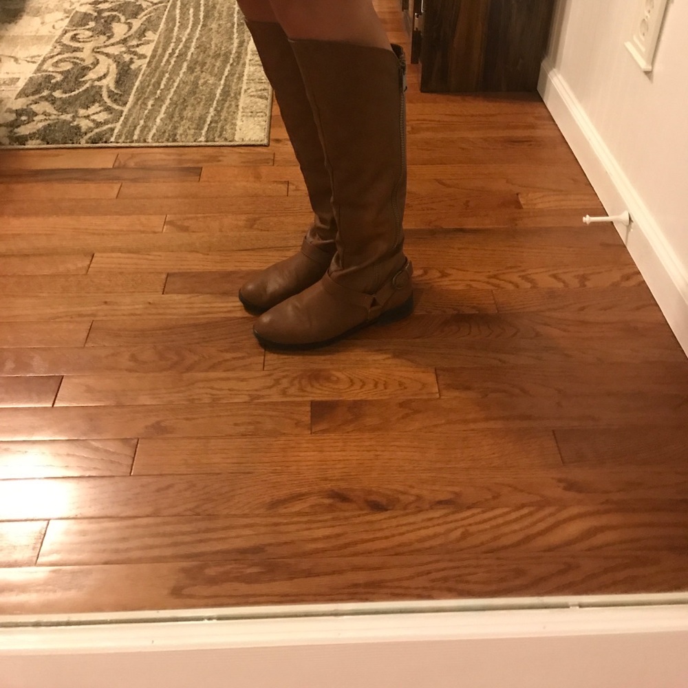 Brown riding boots!!!
