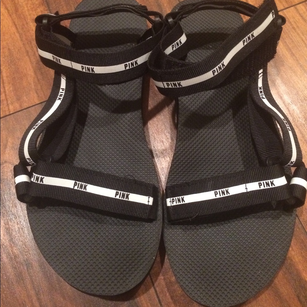 ✨Victoria's Secret Pink Sandal✨