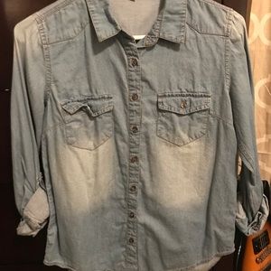 Reserved ✨Chambray shirt