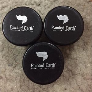 Painted earth bundle