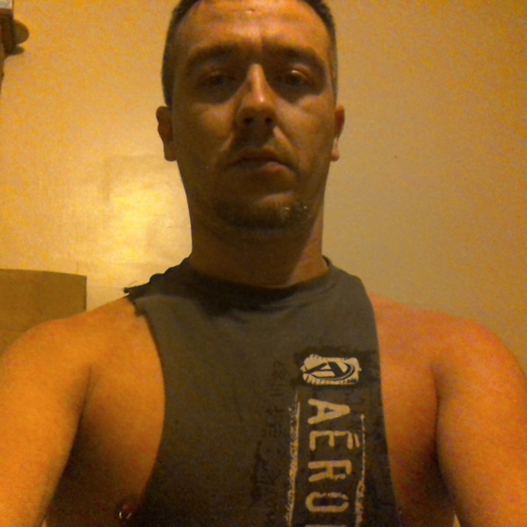 Meet your Posher, Ronnie - Picture 1 of 1