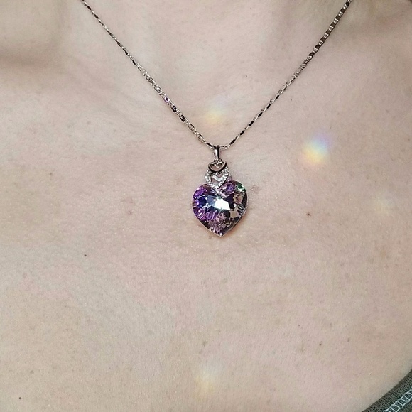 SOLD! Crystal Heart Pendant & Adjustable Chain - Picture 6 of 7