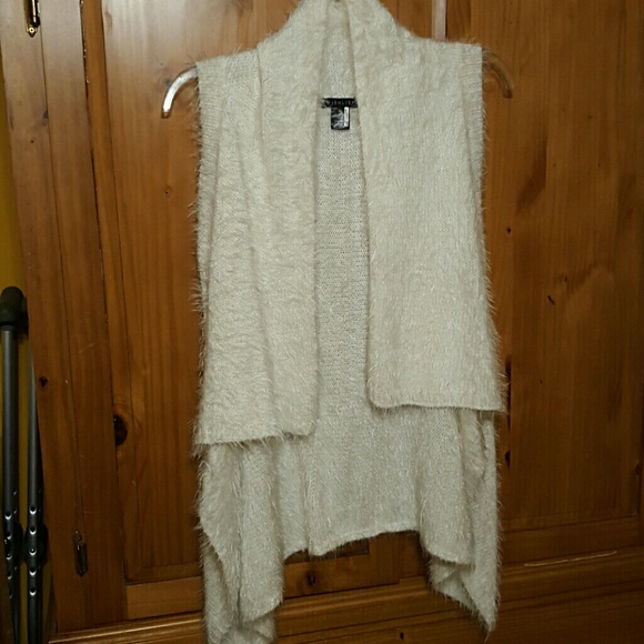 White Fluffy Vest - Picture 1 of 2