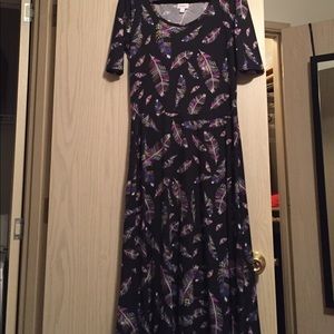 XL LuLaRoe Ana Maxi dress - black with feathers