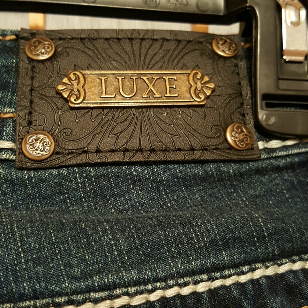 Jeans - Picture 2 of 4