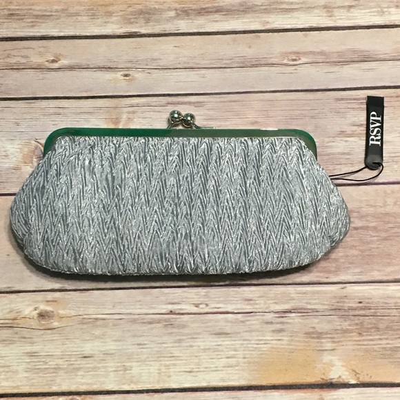 Silver Clutch - Picture 2 of 4