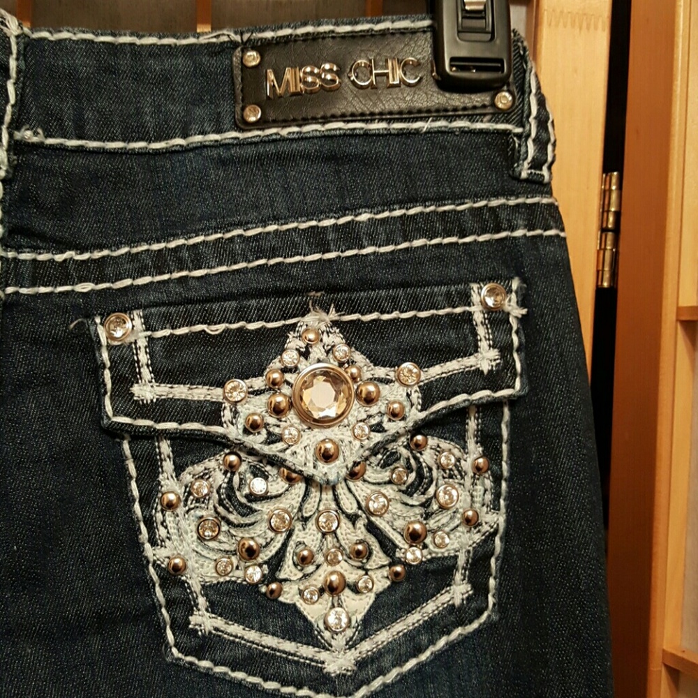 Jeans - Picture 2 of 3