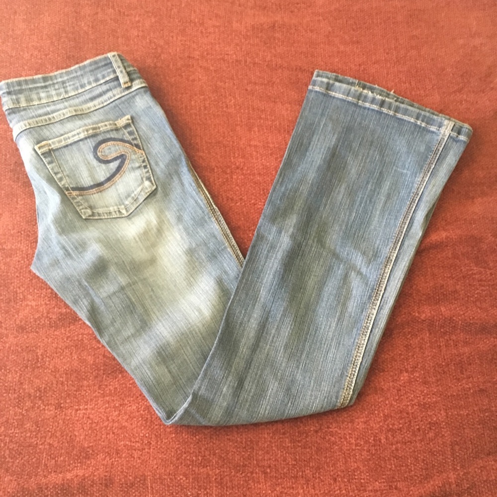 Boot cut cute vintage jeans