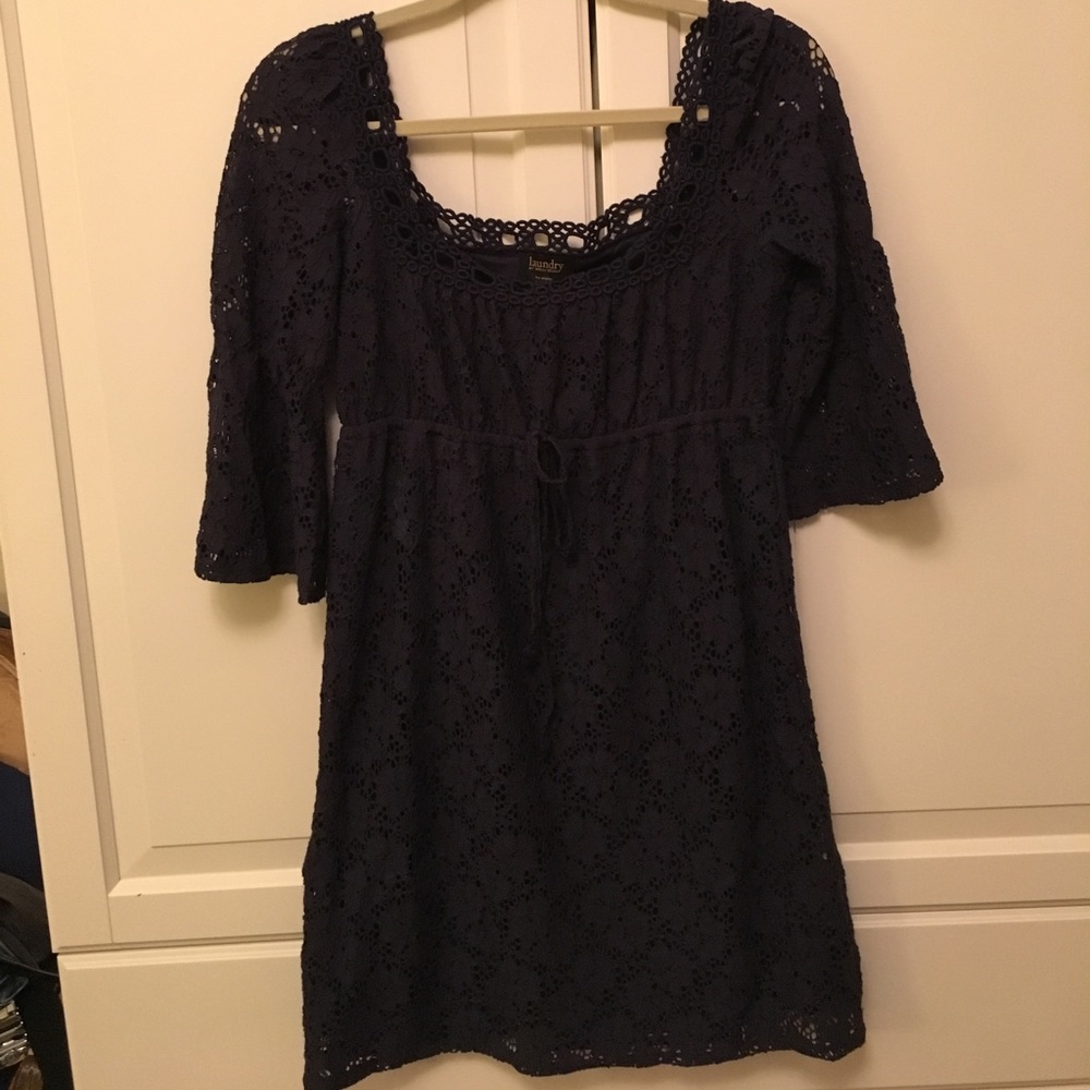 Laundry by Shelli Segal Navy eyelet dress size sm