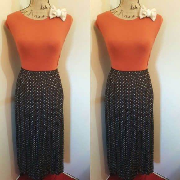 Vintage and modern clothing - Picture 3 of 8