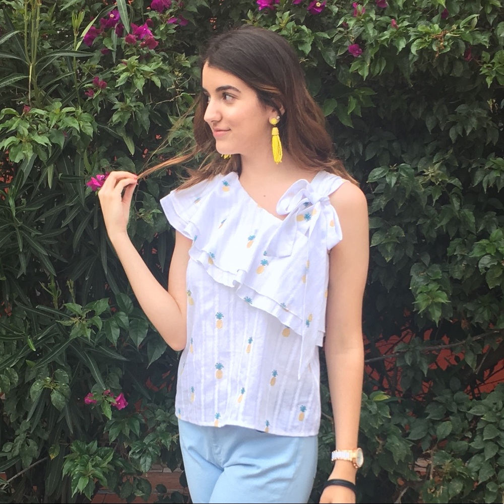 Pineapple shirt