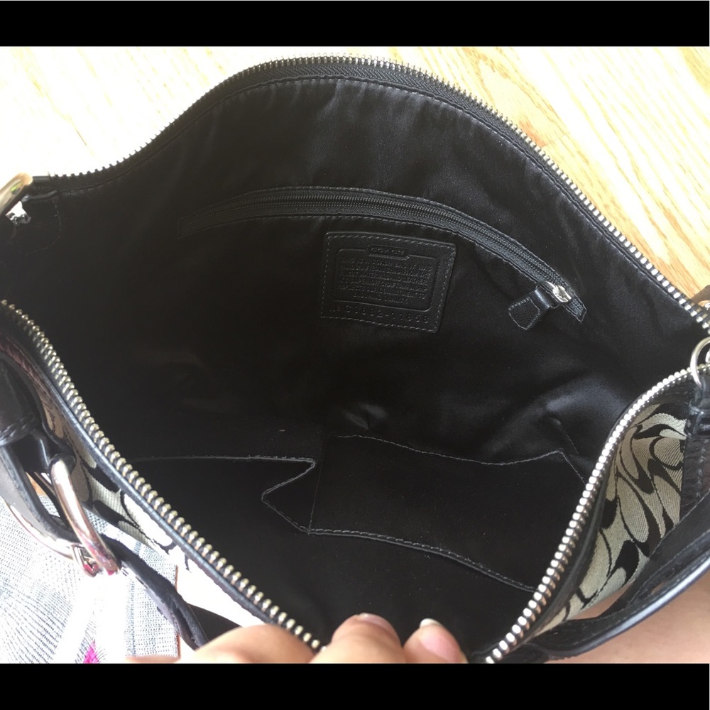 Coach Signature "C" Purse - Picture 7 of 7