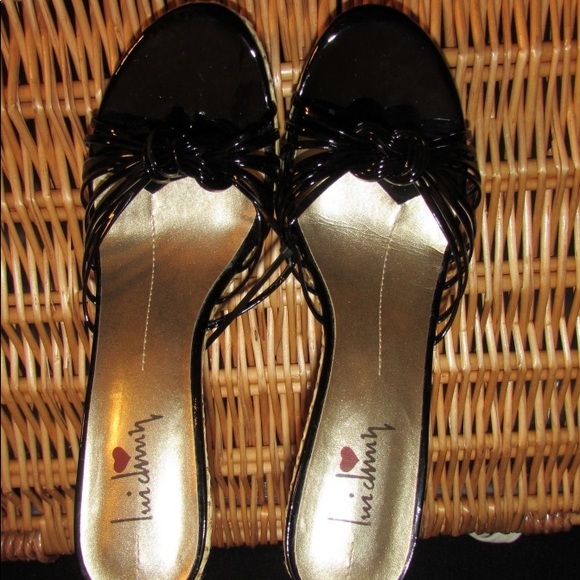 Luichiny 1541 Simone Black Patent Size: 7M - Picture 2 of 5