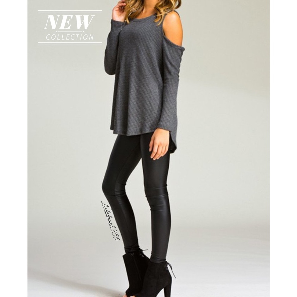Open shoulder knit long sleeve top