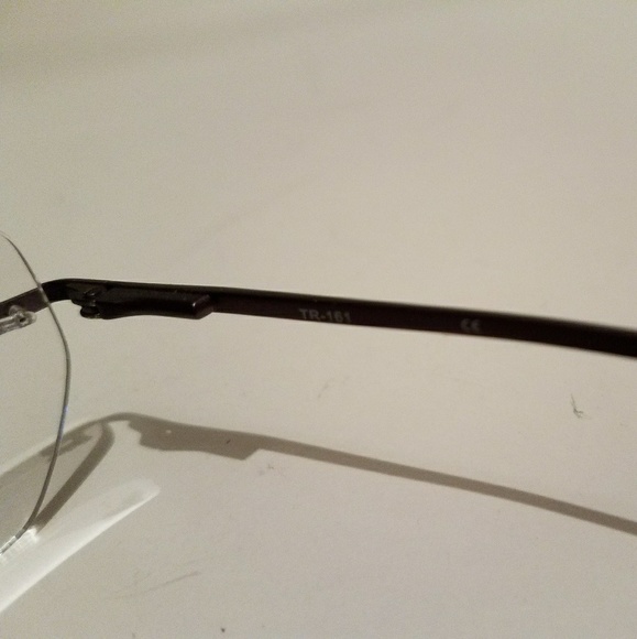 Totally Rimless Rx Glasses - Picture 3 of 6