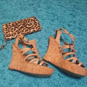 Guess tan wedges