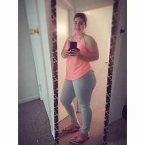 Meet your Posher, Dulce