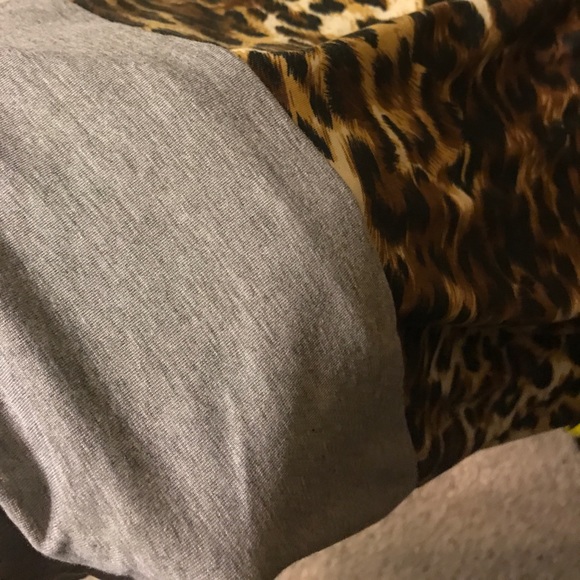 SOLD Lularoe UNICORN Leopard color block Irma XL - Picture 3 of 3