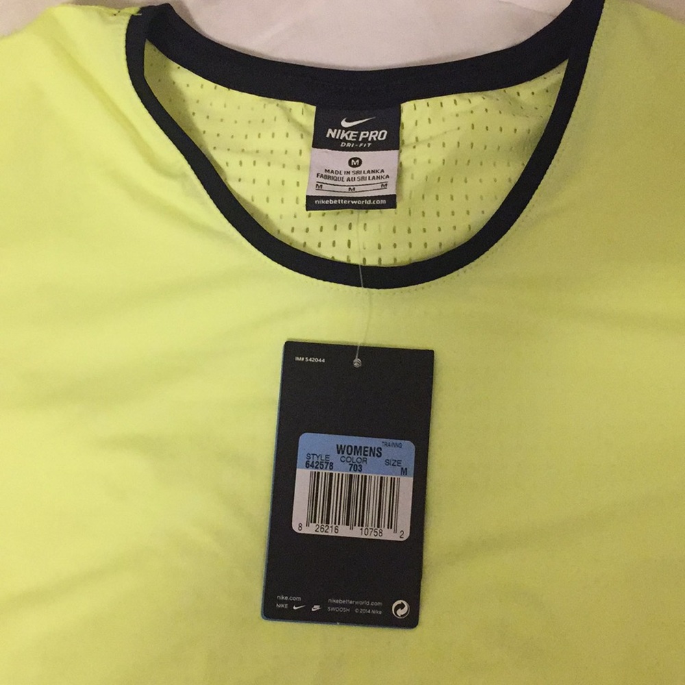 Nike pro dri-fit top