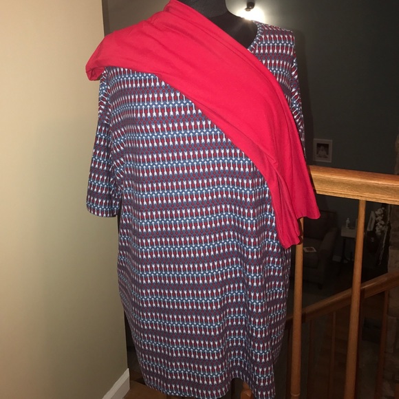 LuLaRoe Tops - LuLaRoe Outfit