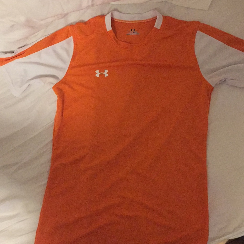 Under armour heat gear top