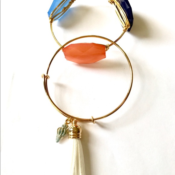 🔥2 x $25🔥 shell two bangle set. - Picture 3 of 3